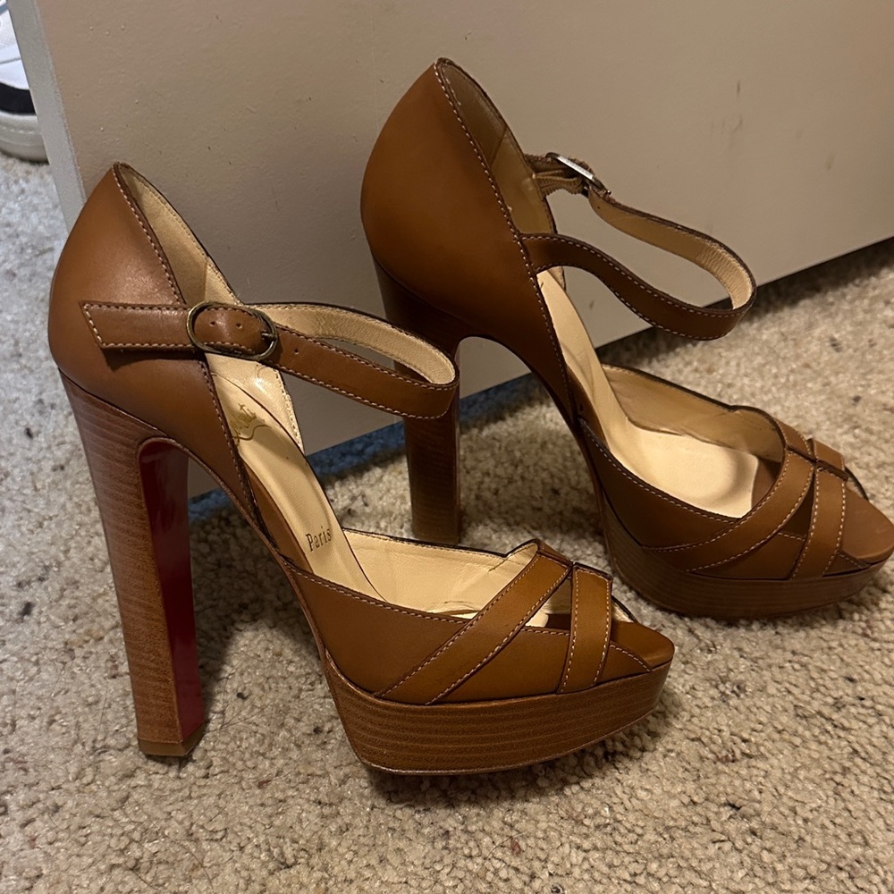 New Christian Louboutin Leather high heels